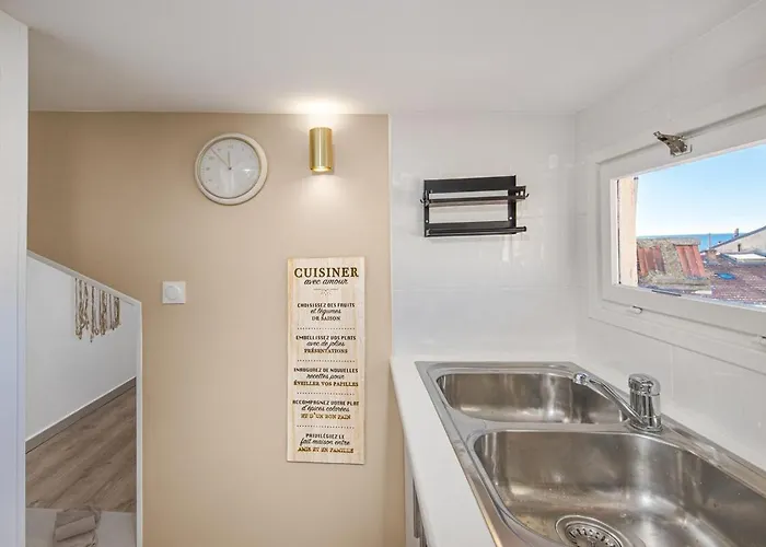 Joli Confort Dans La Vieille Menton