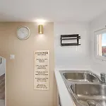 Joli Confort Dans La Vieille مينتون