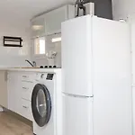 Joli Confort Dans La Vieille 아파트 멍똥