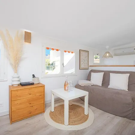 Apartment Joli Confort Dans La Vieille Menton