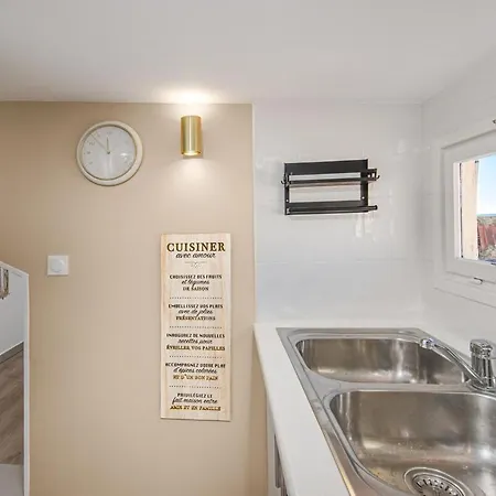 Joli Confort Dans La Vieille Menton