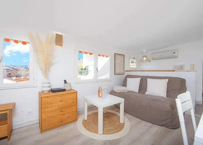 Apartment Joli Confort Dans La Vieille Menton