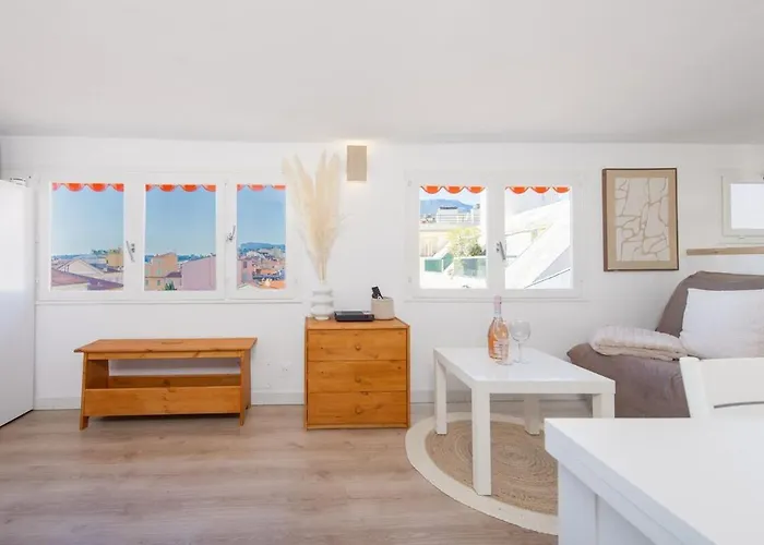 Apartment Joli Confort Dans La Vieille Menton